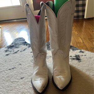 Code west 8.5 white leather cowboy boots